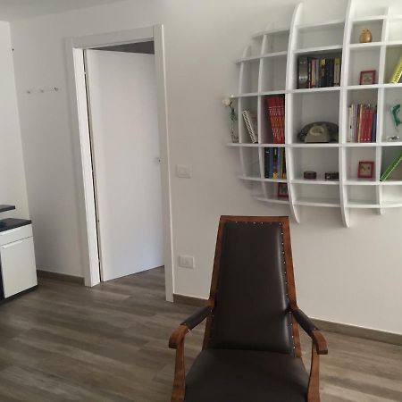 Modern Flat Lecce ++ Lägenhet Exteriör bild